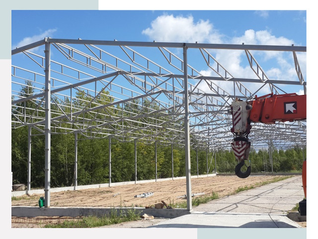 Строительство конюшен в Дзержинск от 610 руб. под ключ